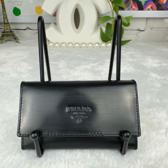 Prada Matte Black Patent Leather Key Cles wallet - Picture 1 of 12